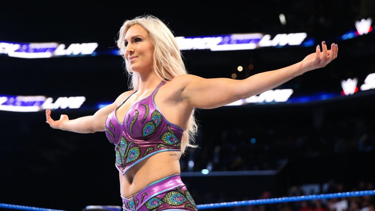 2018 Topps WWE Women's Division Sammelkarte,Momments  #RAW-1 Charlotte Flair 