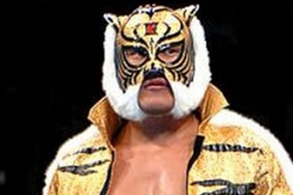 RAW 286 desde el Madison Square Garden Tiger-Mask-Satoru-Sayama-1024x682